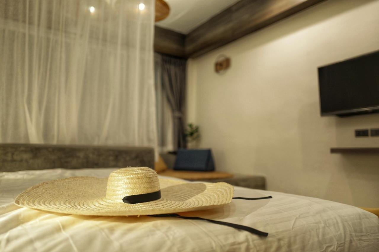 Krung Boutique Hotel Banguecoque Exterior foto