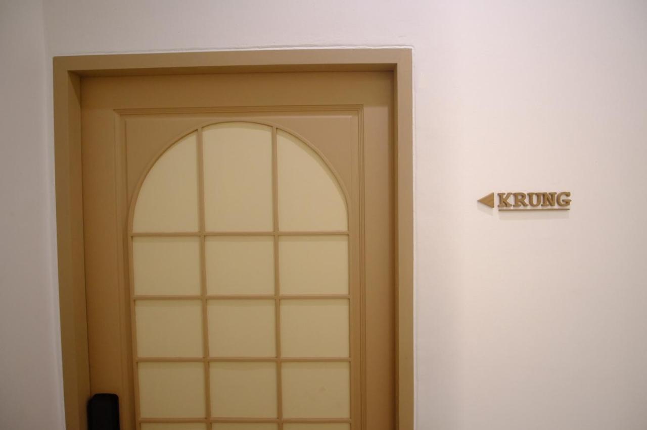 Krung Boutique Hotel Banguecoque Exterior foto