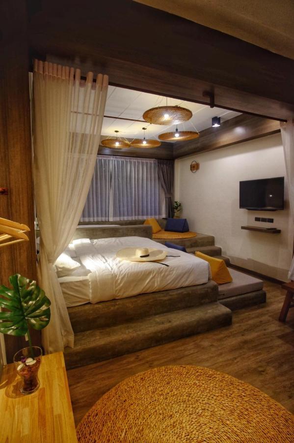 Krung Boutique Hotel Banguecoque Exterior foto